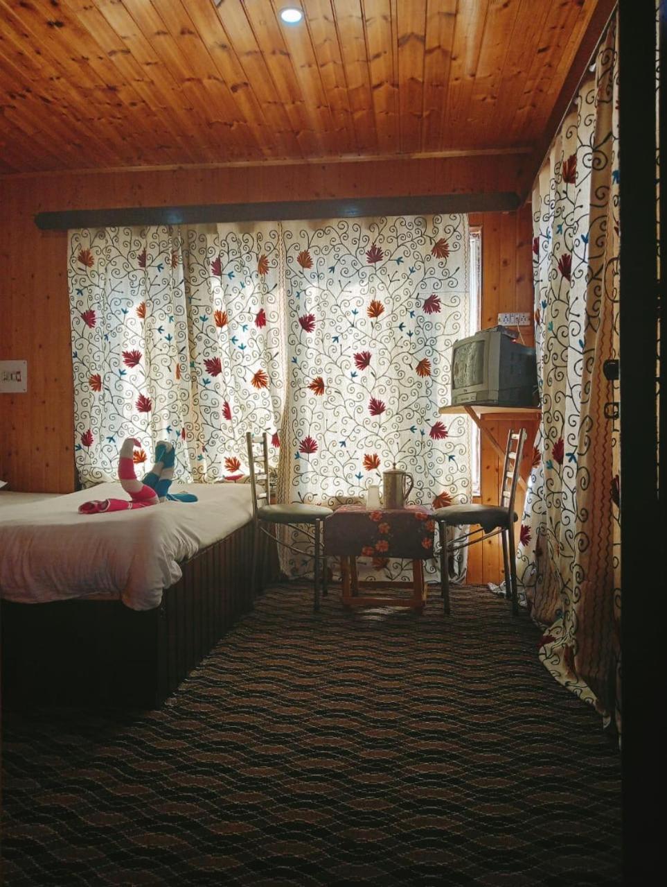 New Prince Cottage & Saibha Palace Pahalgām Εξωτερικό φωτογραφία